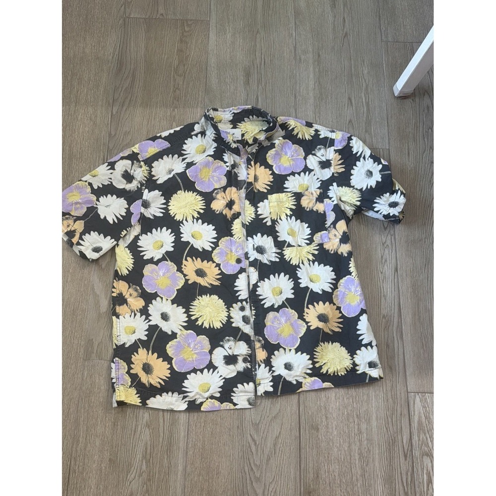 H&M Floral Button Down Shirt Size M